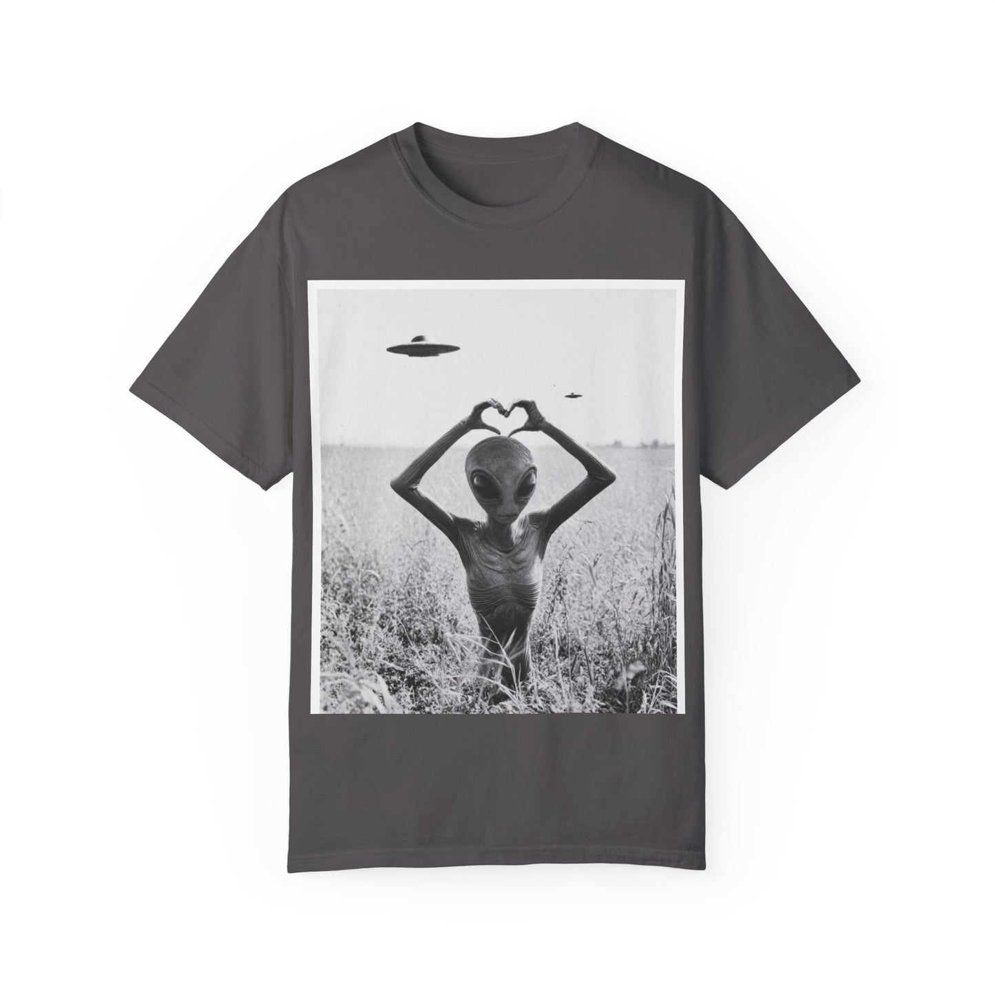 Alien T-shirt - Vintage Sci-Fi Heartwarming Scene