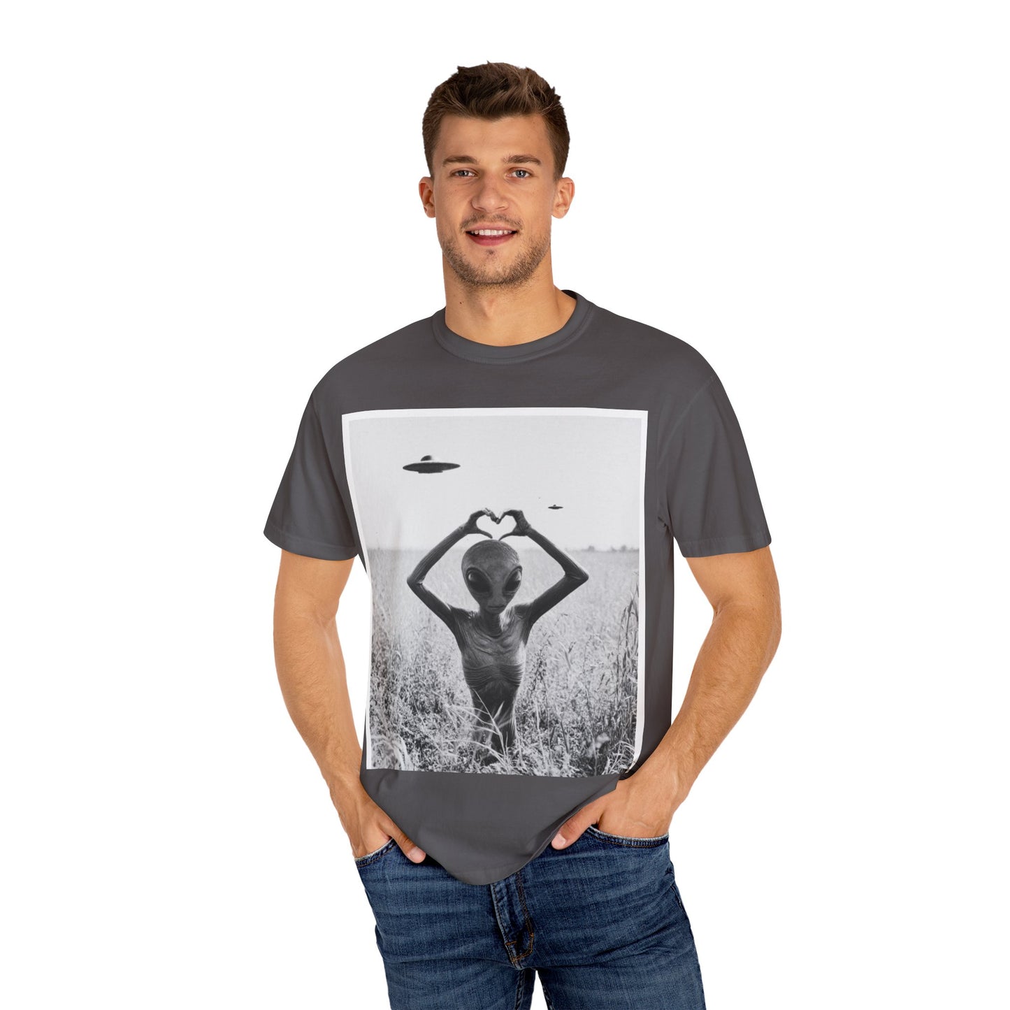 Alien T-shirt - Vintage Sci-Fi Heartwarming Scene